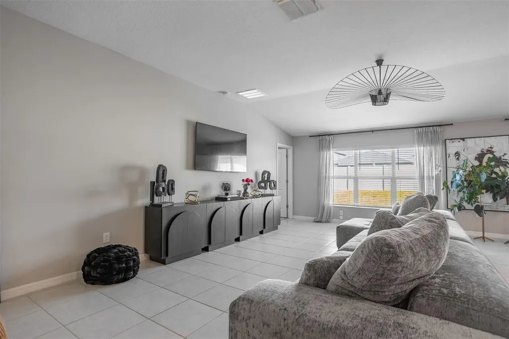 15415 Miller Creek Drive Sun City Center FL 33573