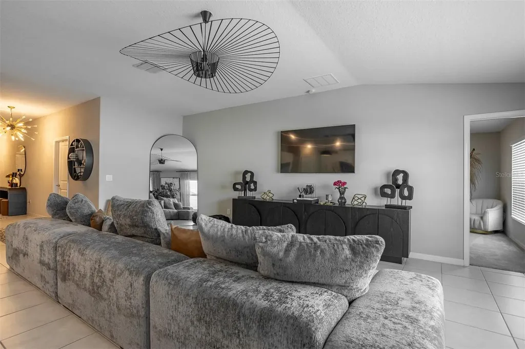 15415 Miller Creek Drive Sun City Center FL 33573
