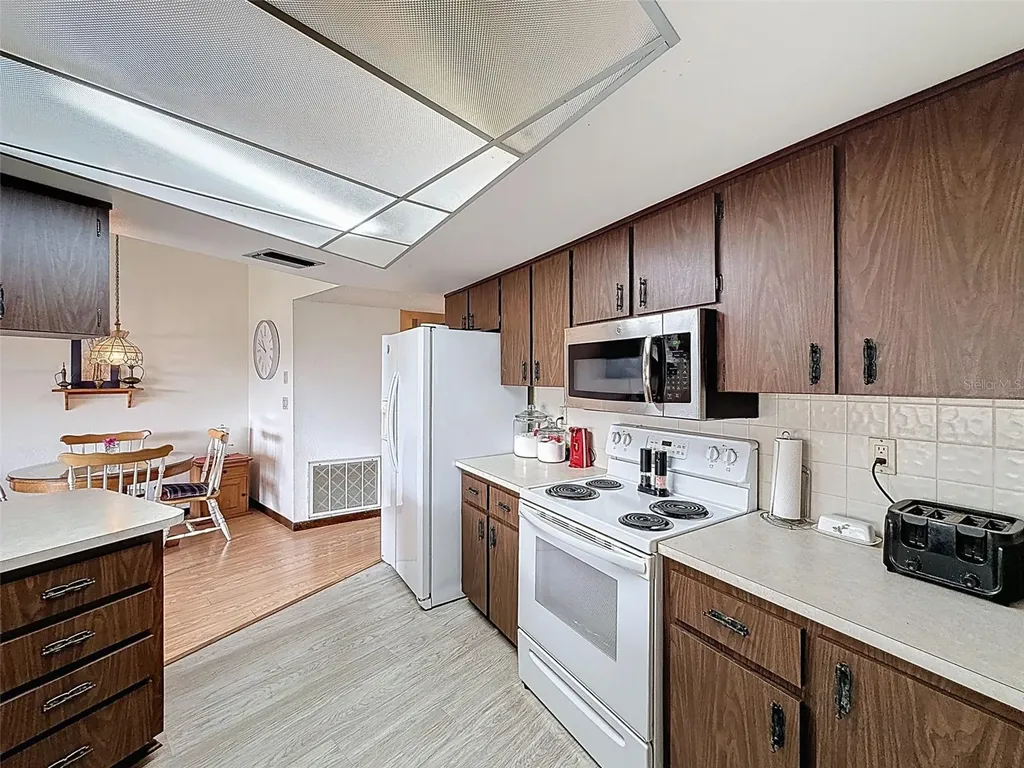 9030 Hernando Way Weeki Wachee FL 34613