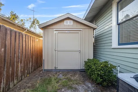 5709 N Suwanee Avenue Tampa FL 33604