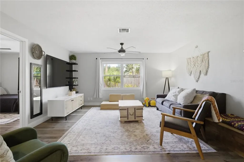 1107 Alfred Drive Orlando FL 32810