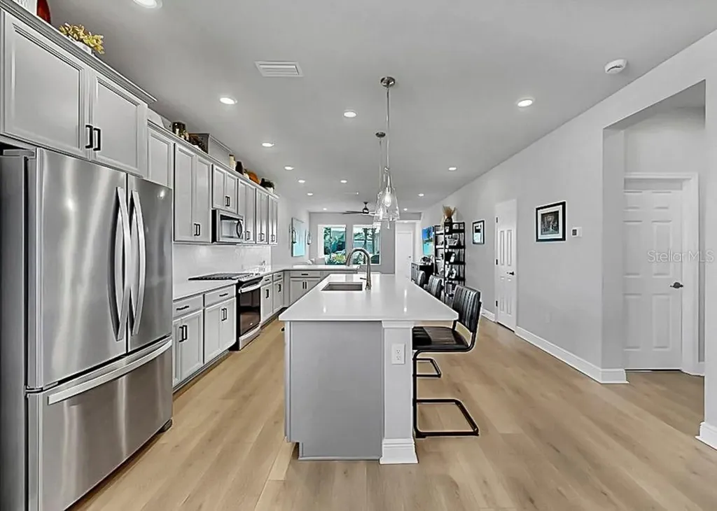 6279 Roadstead Court Apollo Beach FL 33572