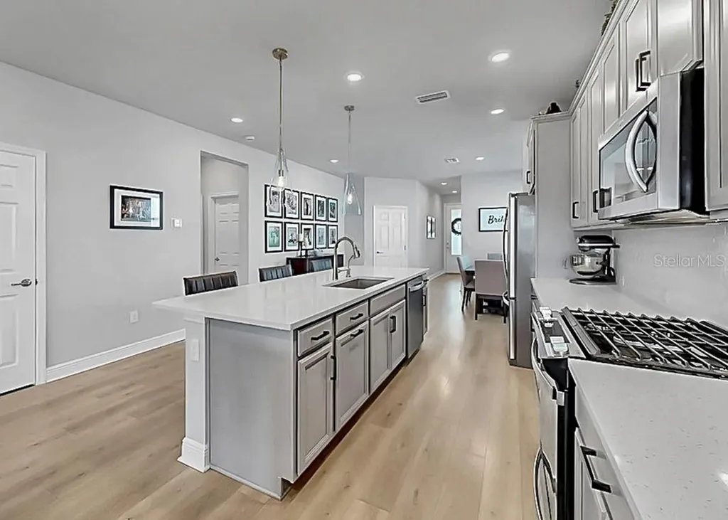 6279 Roadstead Court Apollo Beach FL 33572