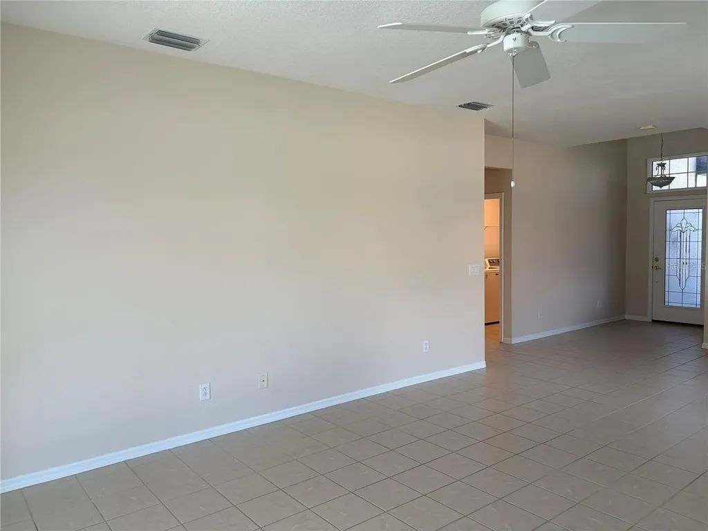 8025 Stirling Falls Circle Sarasota FL 34243