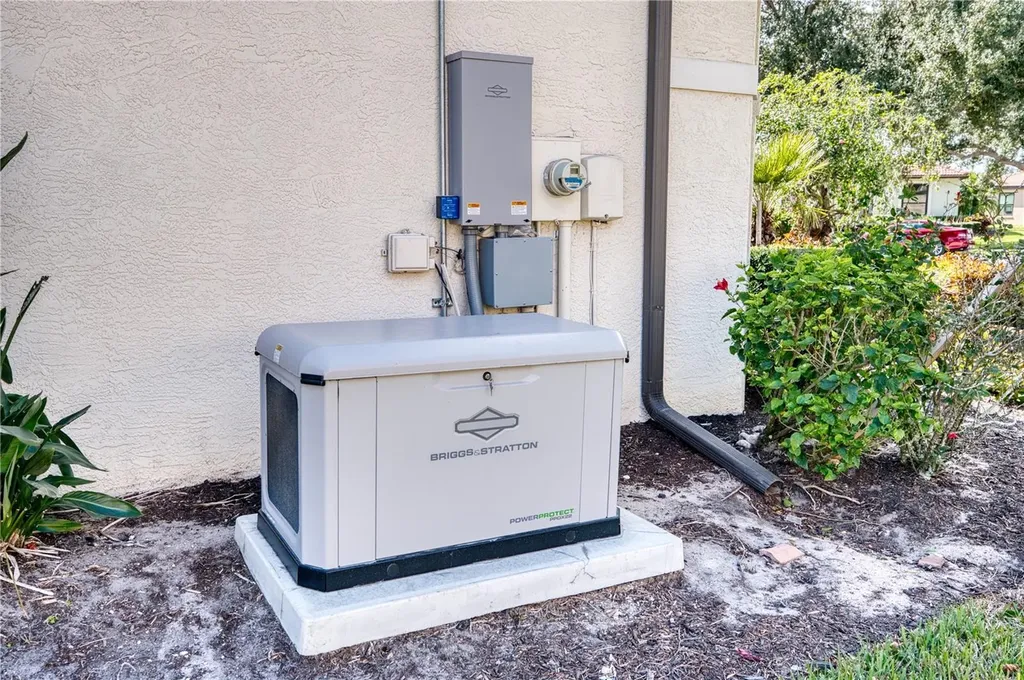 8025 Stirling Falls Circle Sarasota FL 34243