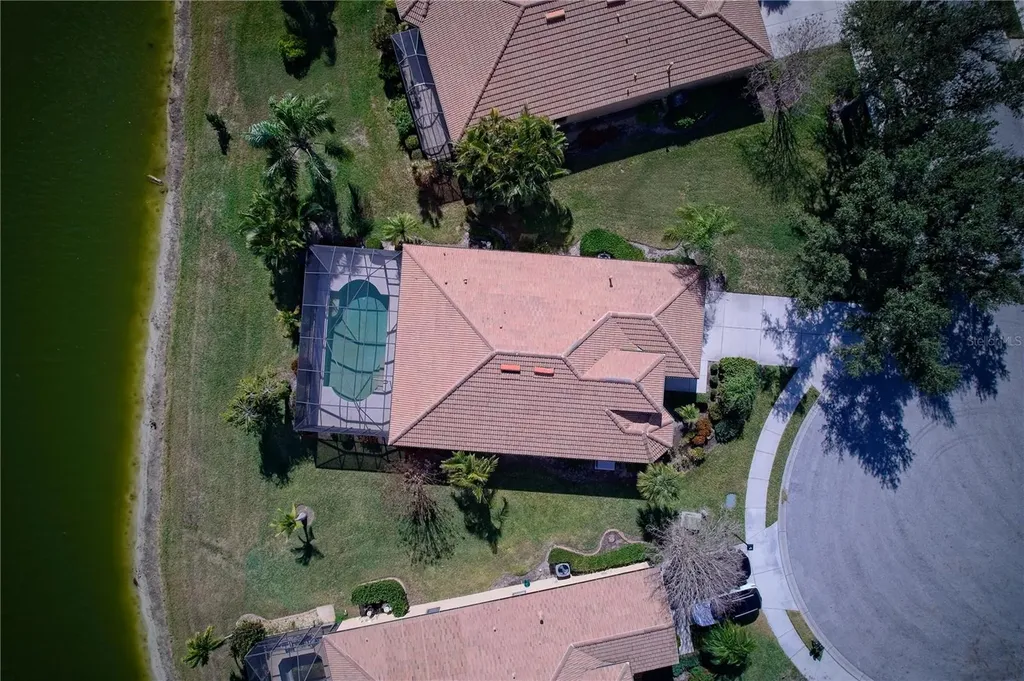 8025 Stirling Falls Circle Sarasota FL 34243