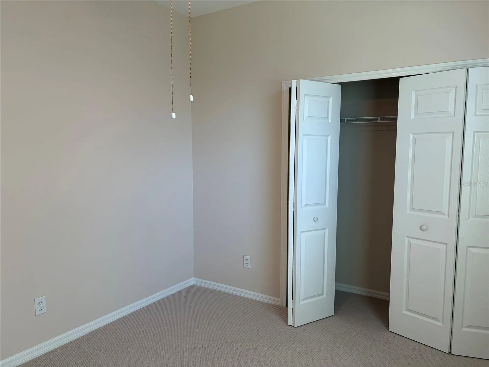 8025 Stirling Falls Circle Sarasota FL 34243