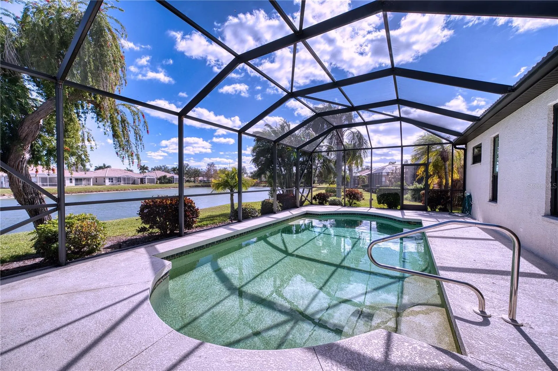 8025 Stirling Falls Circle Sarasota FL 34243
