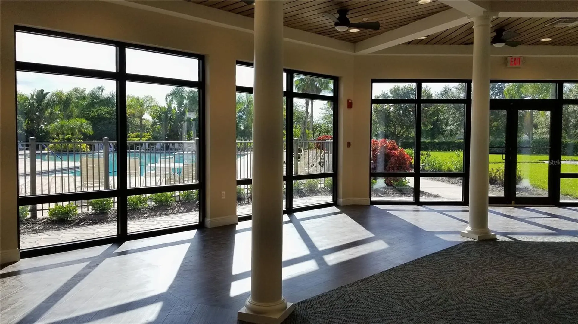 8025 Stirling Falls Circle Sarasota FL 34243