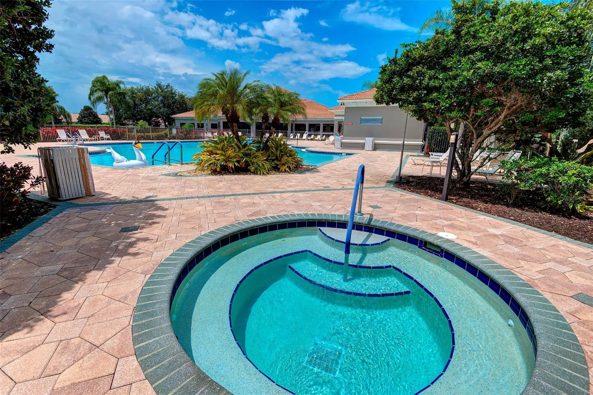 8025 Stirling Falls Circle Sarasota FL 34243