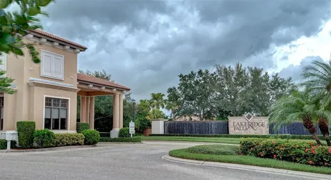 8025 Stirling Falls Circle Sarasota FL 34243