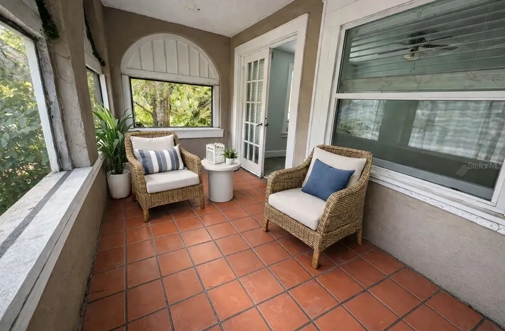 1310 28th Street N St Petersburg FL 33713