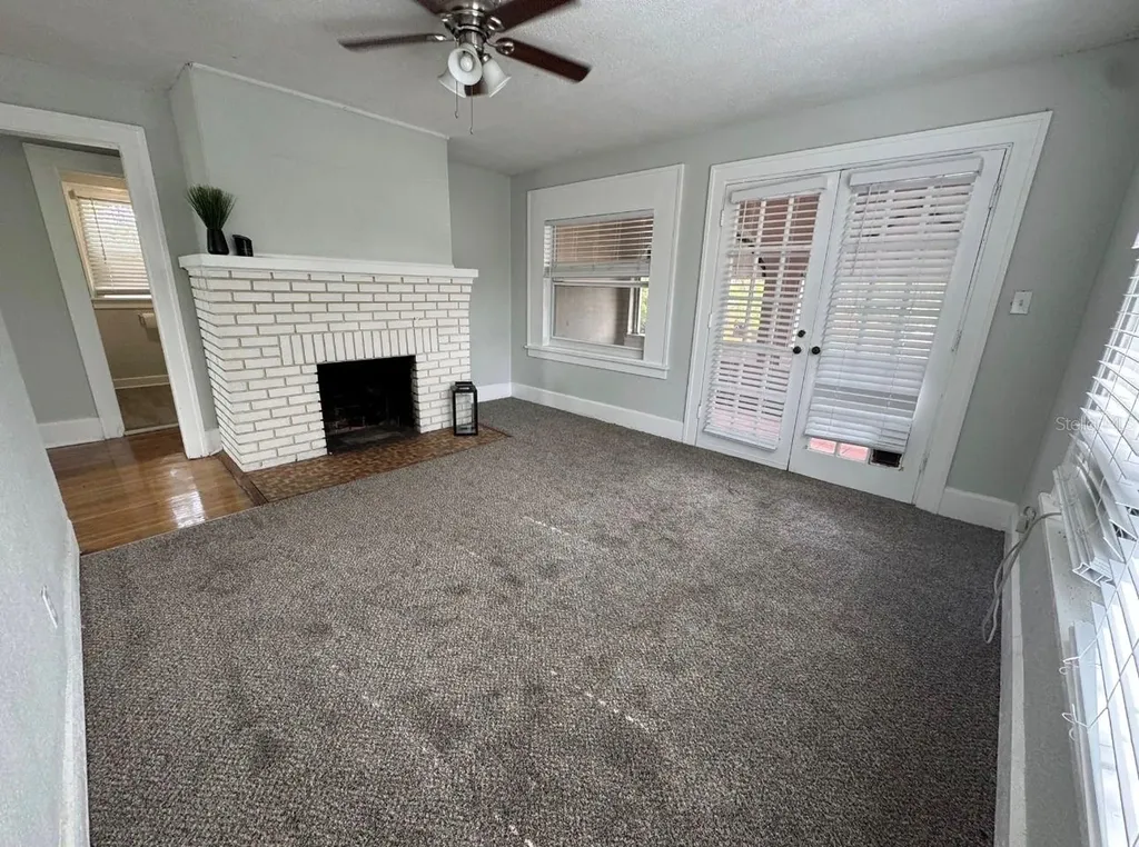1310 28th Street N St Petersburg FL 33713