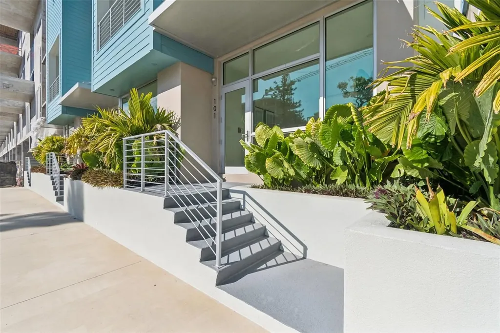 1343 4th Street Sarasota FL 34236