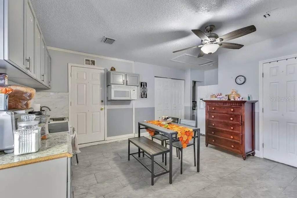 2426 Timothy Lane Kissimmee FL 34743
