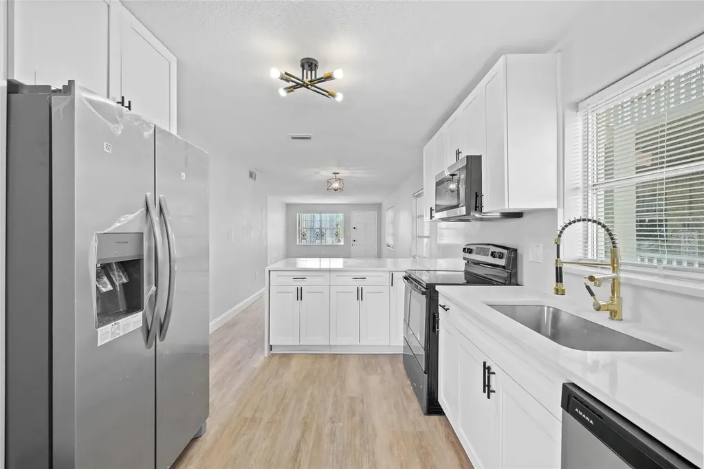 1000 49th Street N St Petersburg FL 33710