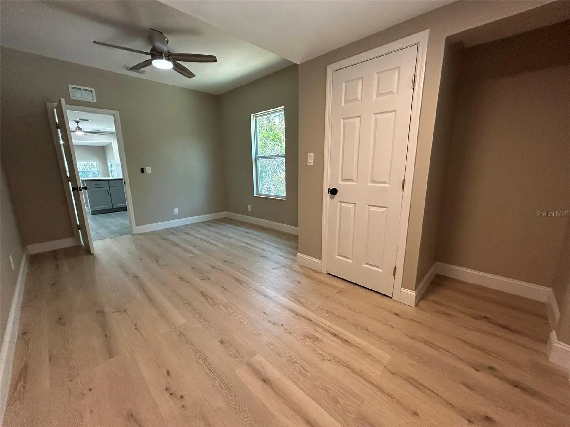1218 13th Avenue S St Petersburg FL 33705