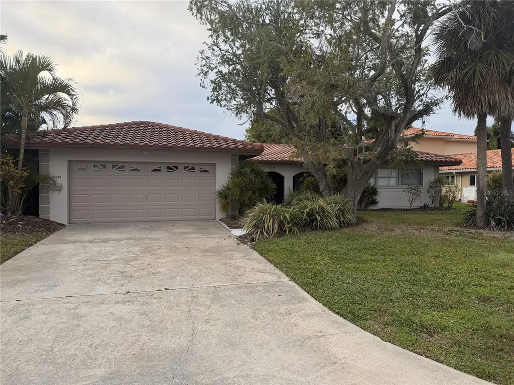 2075 Kansas Avenue NE St Petersburg FL 33703