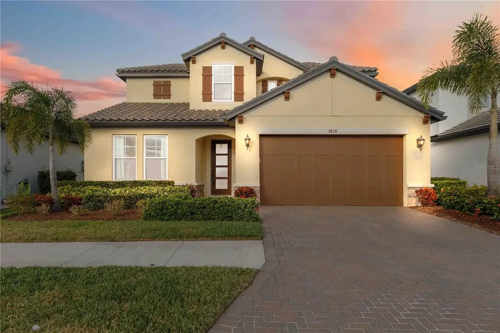 4828 Antrim Drive Sarasota FL 34240