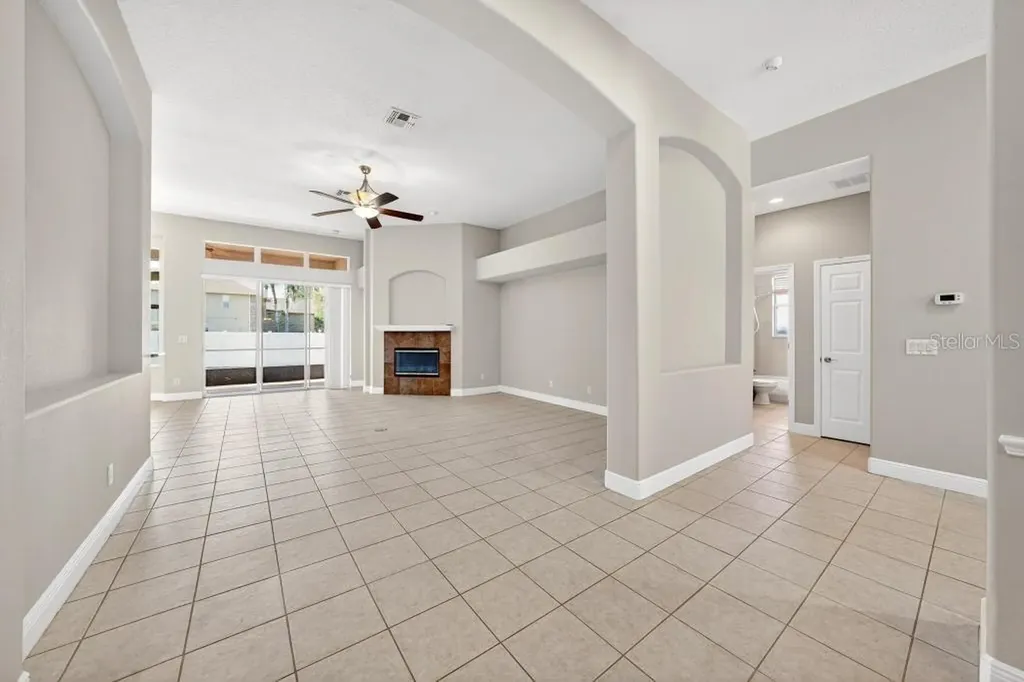201 W Blue Water Edge Drive Eustis FL 32736