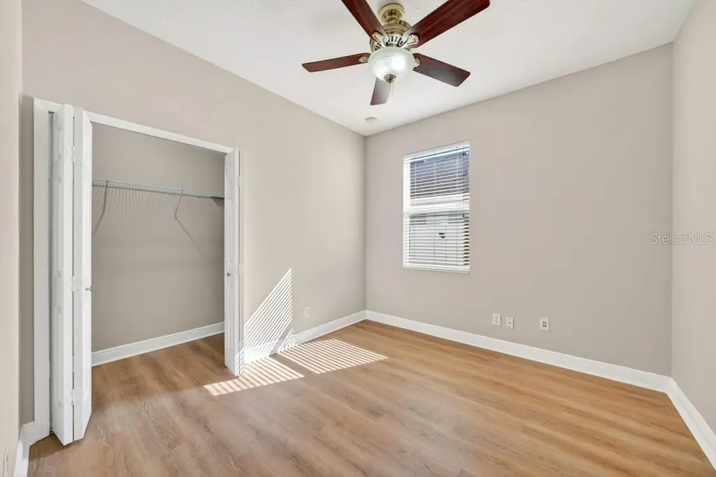 201 W Blue Water Edge Drive Eustis FL 32736