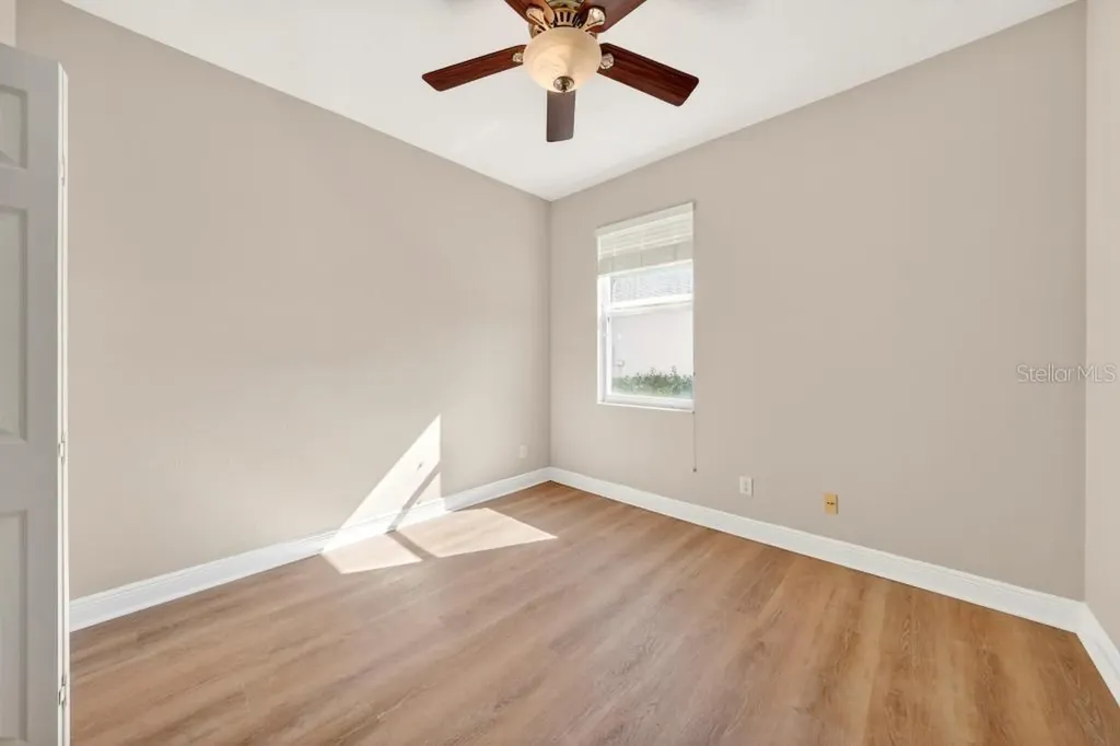 201 W Blue Water Edge Drive Eustis FL 32736