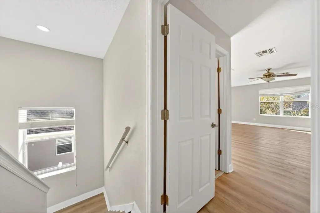 201 W Blue Water Edge Drive Eustis FL 32736