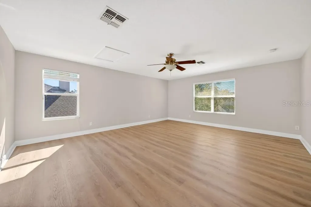 201 W Blue Water Edge Drive Eustis FL 32736