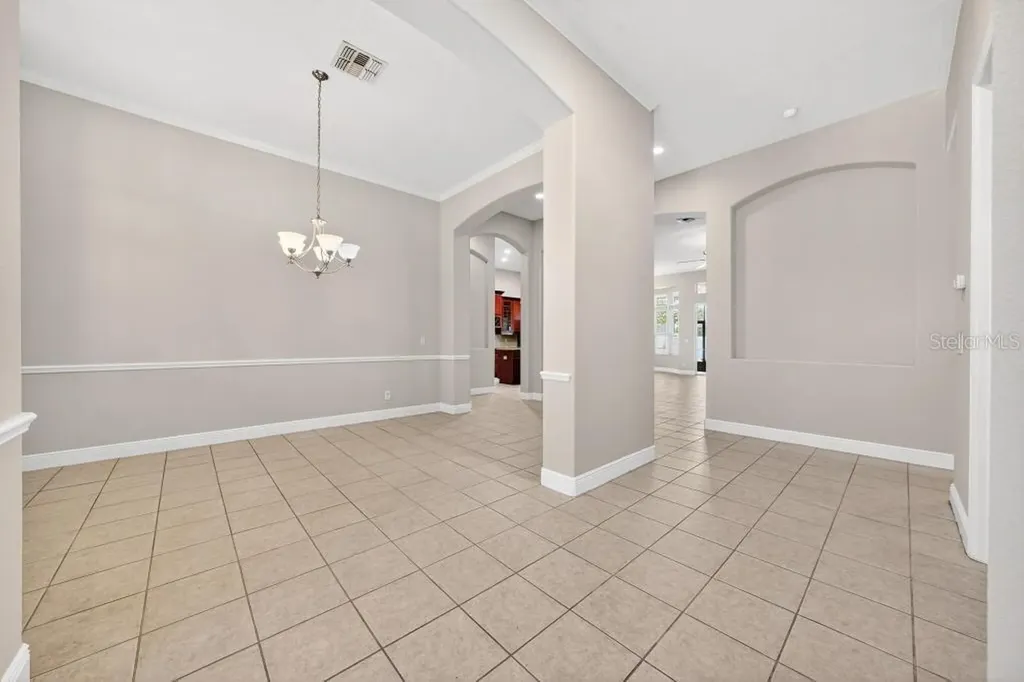 201 W Blue Water Edge Drive Eustis FL 32736