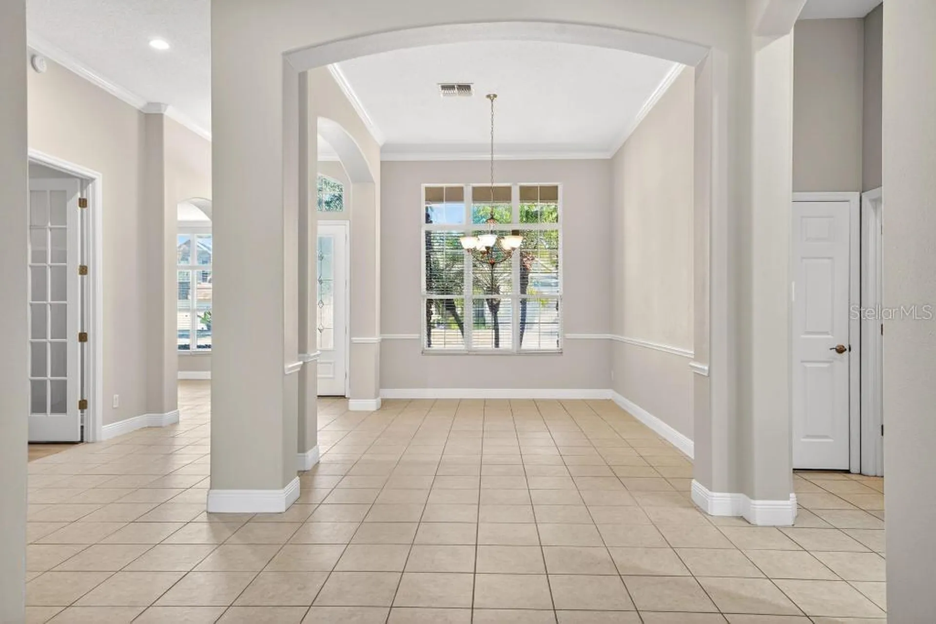 201 W Blue Water Edge Drive Eustis FL 32736