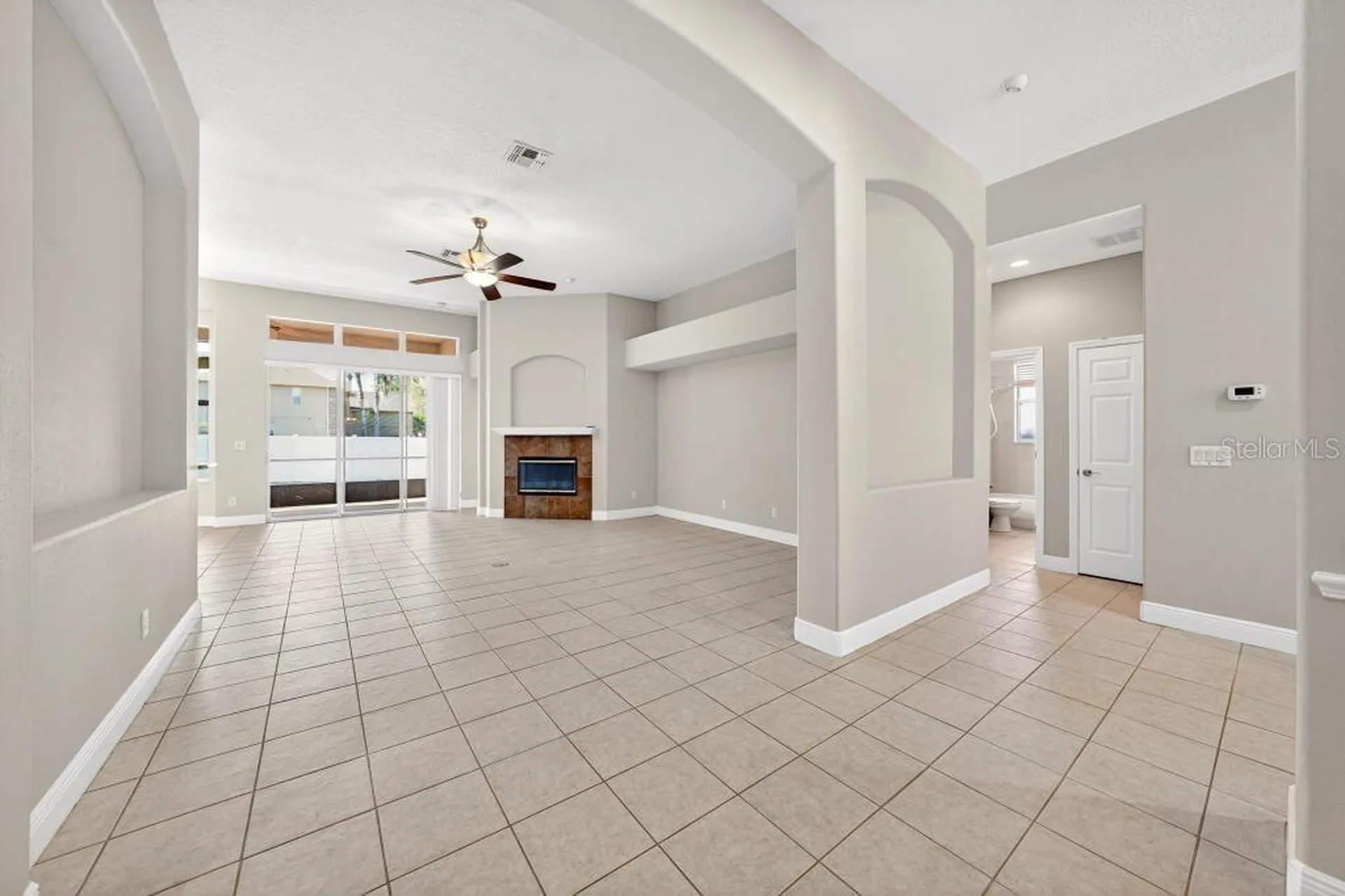 201 W Blue Water Edge Drive Eustis FL 32736