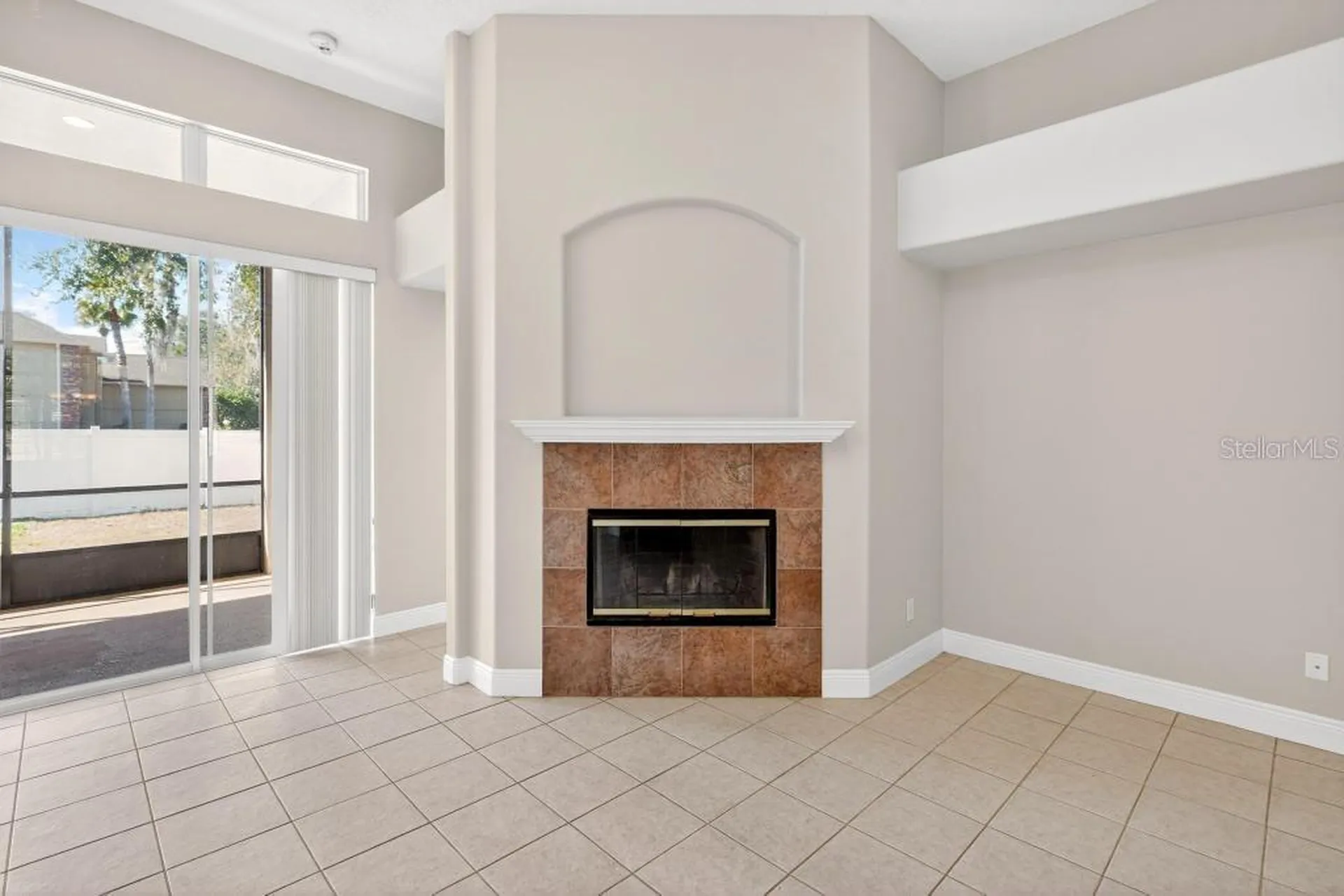 201 W Blue Water Edge Drive Eustis FL 32736