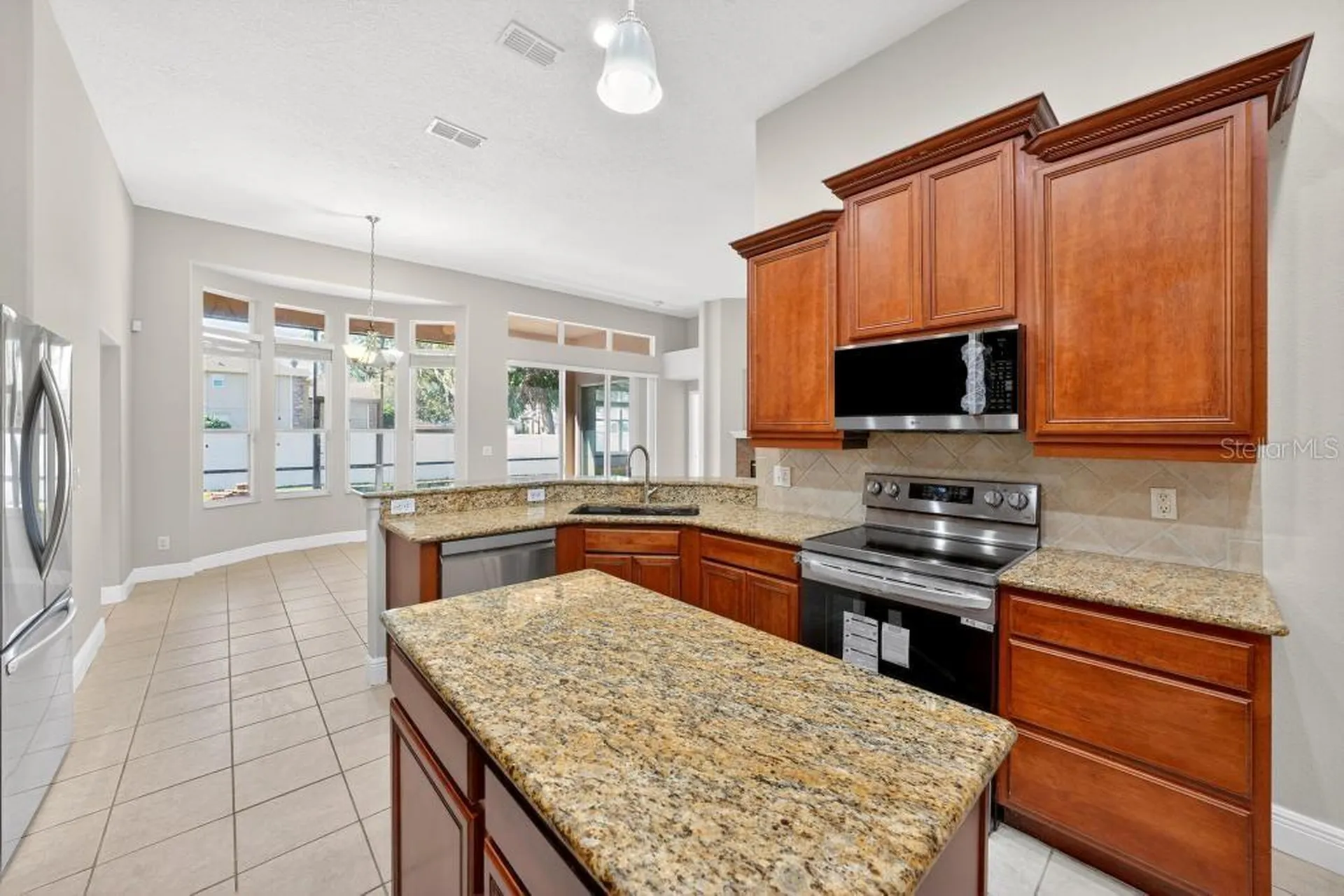 201 W Blue Water Edge Drive Eustis FL 32736