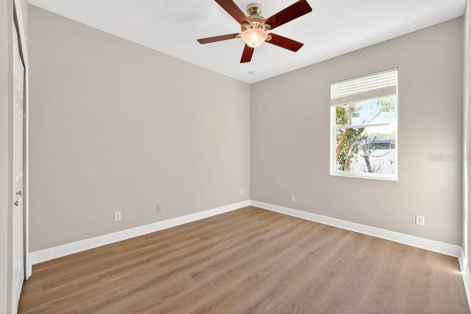 201 W Blue Water Edge Drive Eustis FL 32736