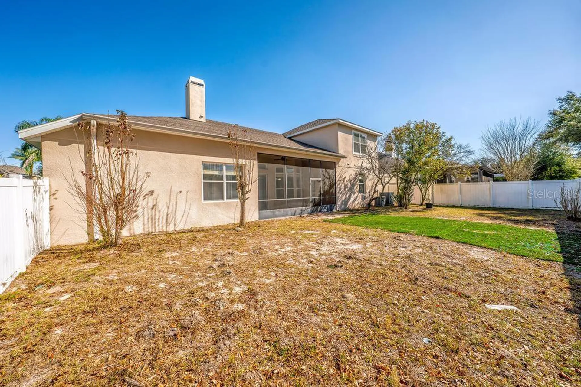 201 W Blue Water Edge Drive Eustis FL 32736