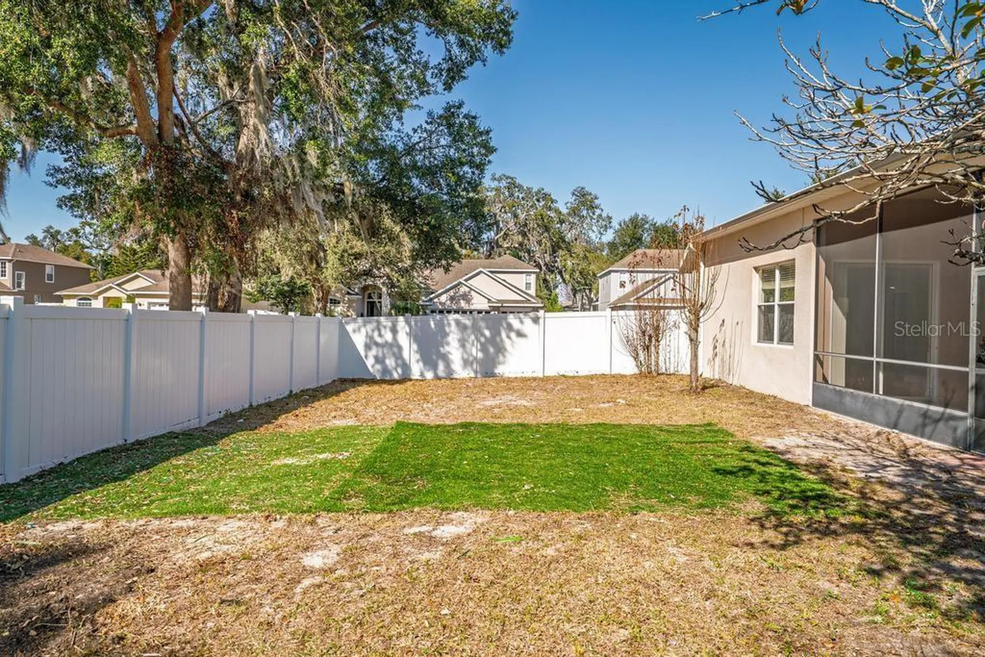 201 W Blue Water Edge Drive Eustis FL 32736