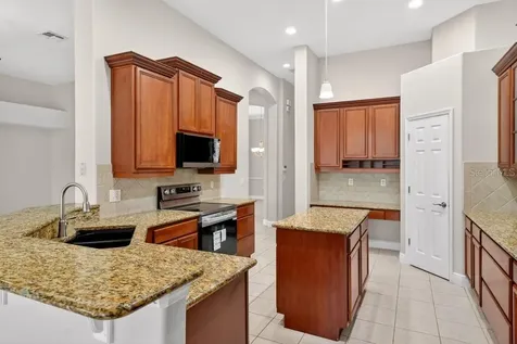 201 W Blue Water Edge Drive Eustis FL 32736