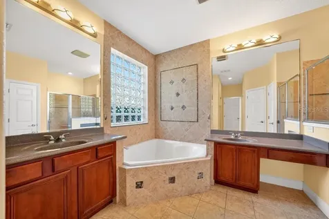 201 W Blue Water Edge Drive Eustis FL 32736