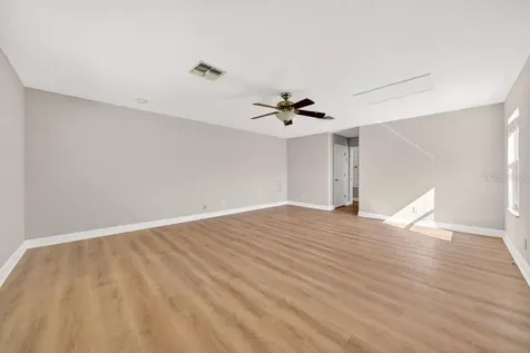 201 W Blue Water Edge Drive Eustis FL 32736