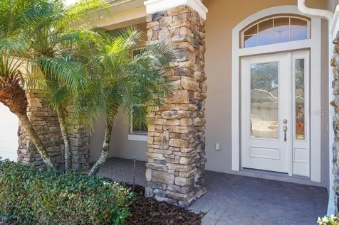 201 W Blue Water Edge Drive Eustis FL 32736