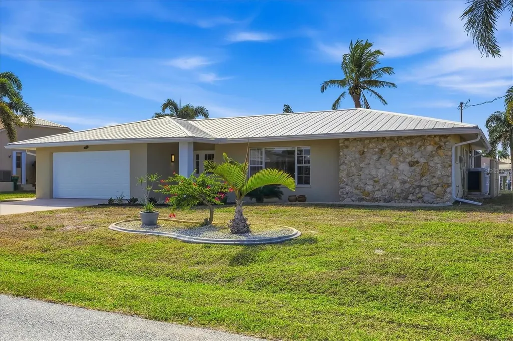 133 Colonial Street SE Port Charlotte FL 33952