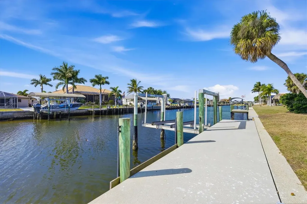 133 Colonial Street SE Port Charlotte FL 33952