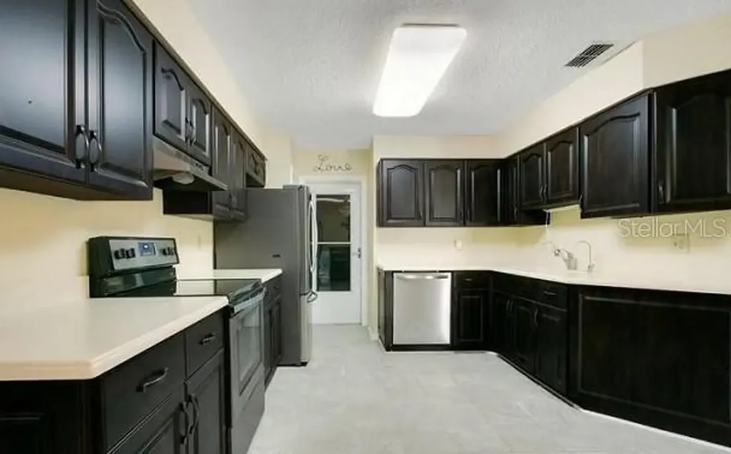 176 Palm Sparrow Court Daytona Beach FL 32119