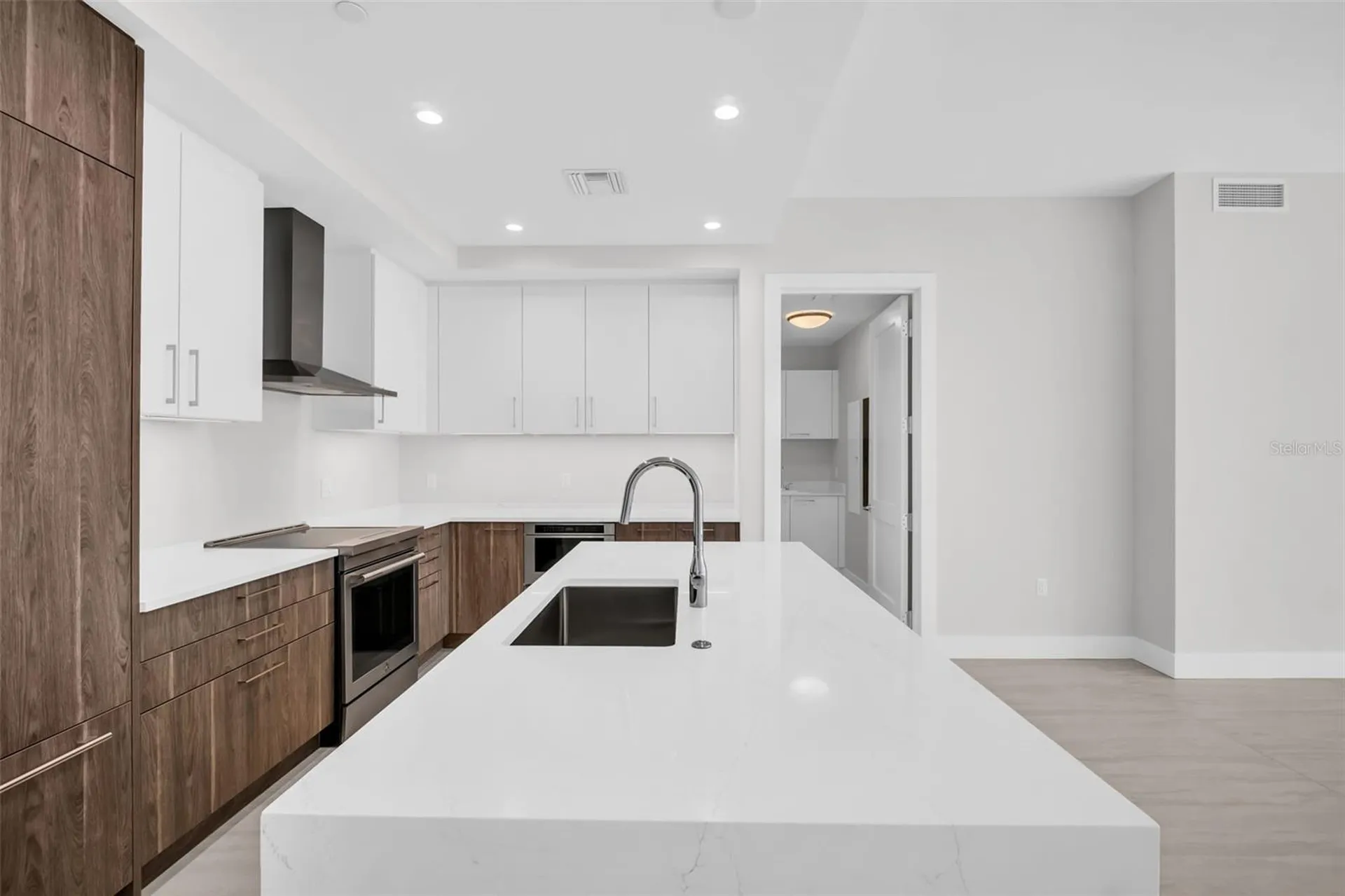 275 1st Avenue S St Petersburg FL 33701
