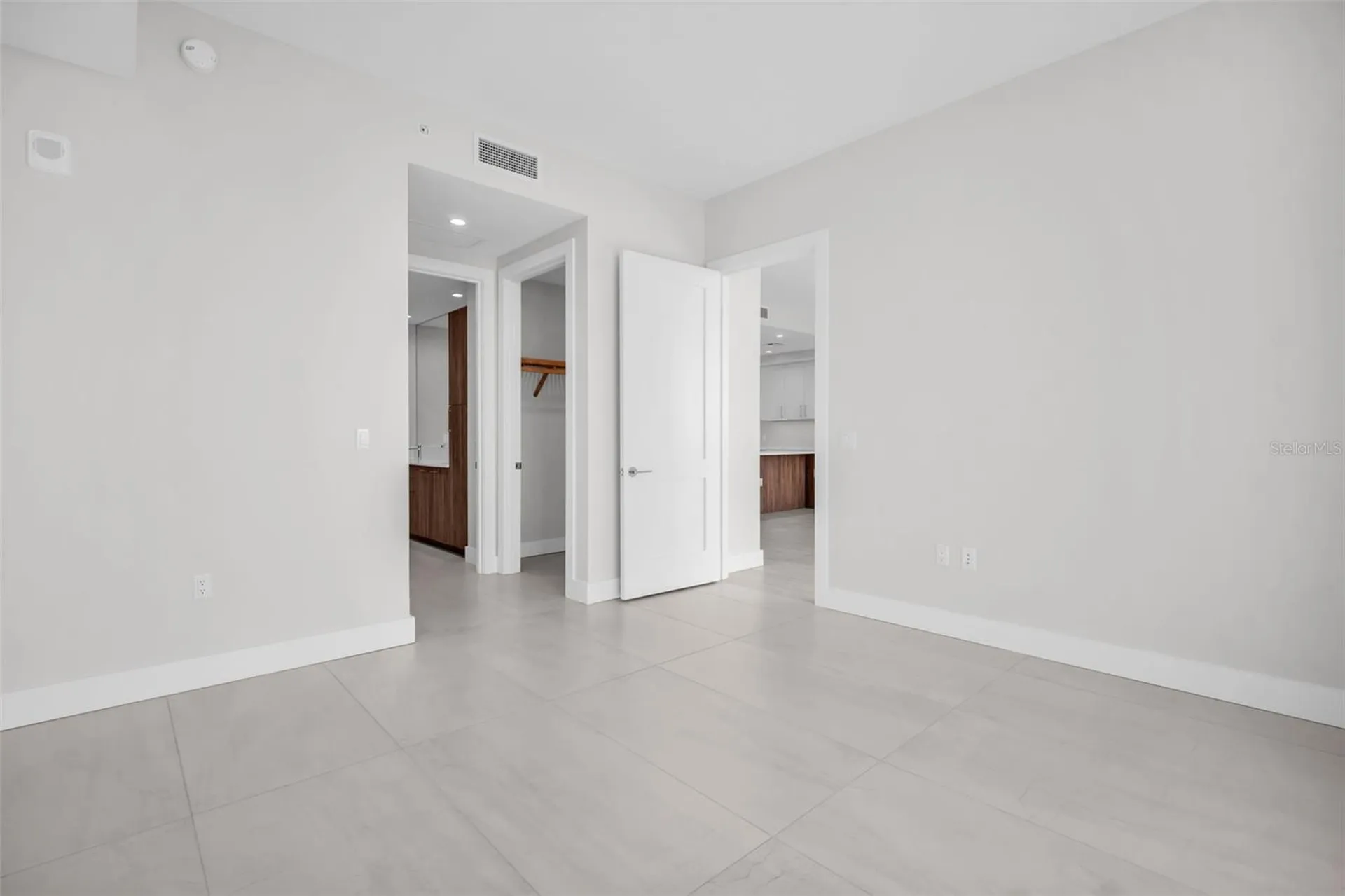 275 1st Avenue S St Petersburg FL 33701