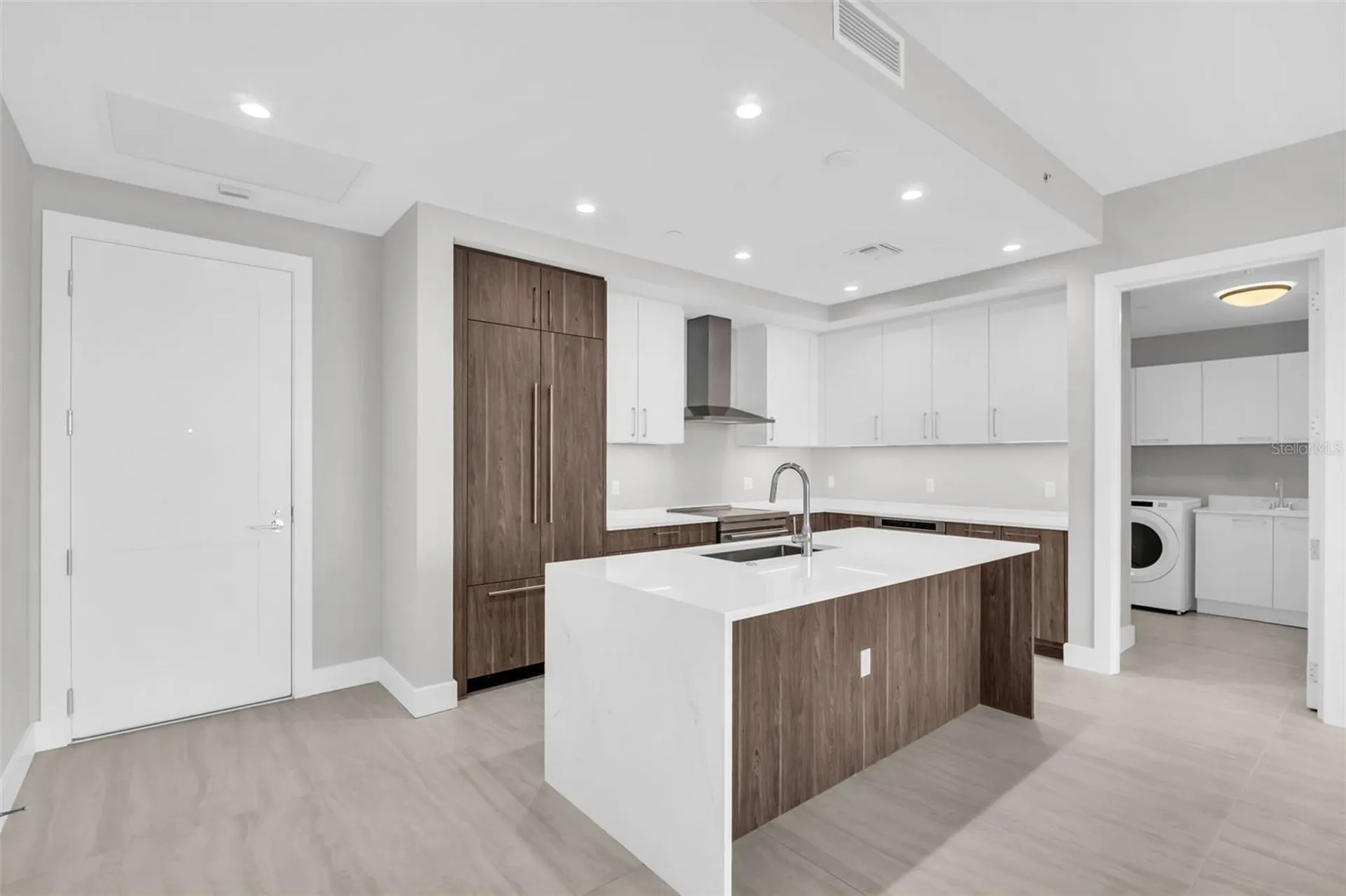 275 1st Avenue S St Petersburg FL 33701