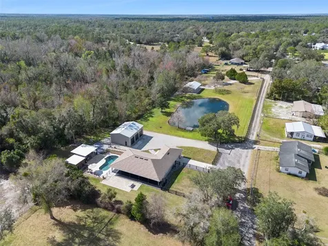 323 Mclain Lane Geneva FL 32732