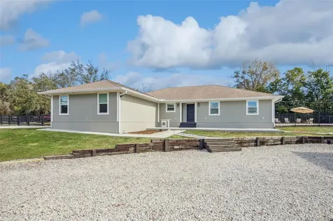 323 Mclain Lane Geneva FL 32732