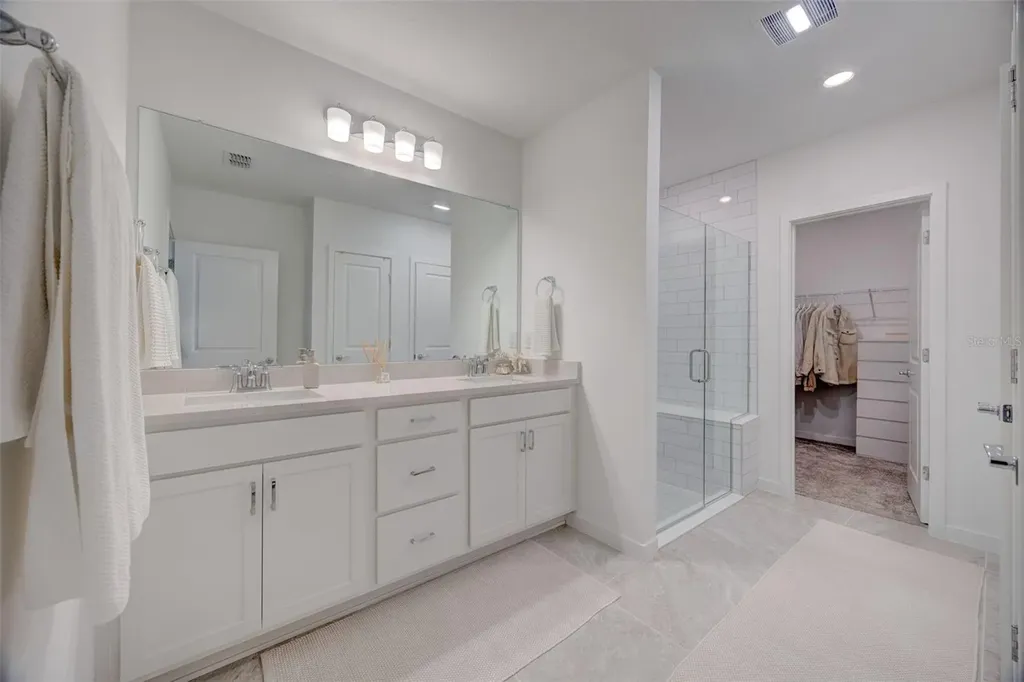 1095 Kistna Drive Zephyrhills FL 33540