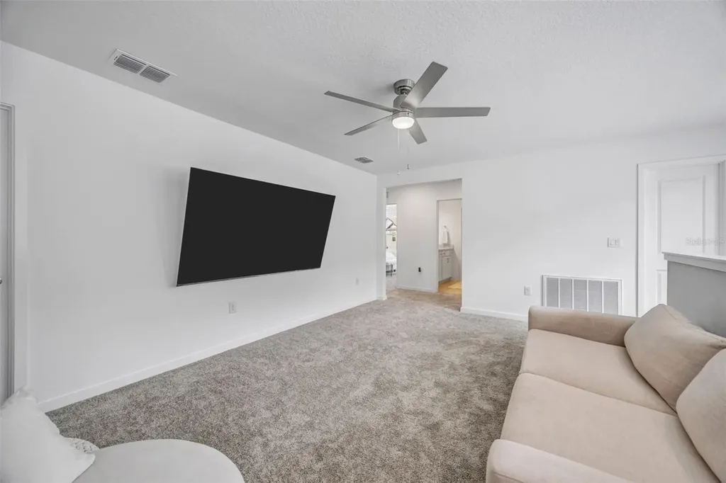 1095 Kistna Drive Zephyrhills FL 33540